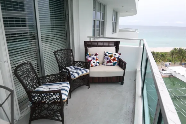 $4,500 | 5151 Collins Avenue, Unit 1030, Miami Beach, FL 33140