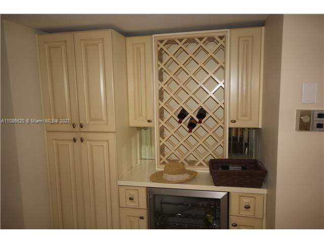 5151 Collins Avenue, Unit 1030 Miami Beach, FL 33140 - Photo 12 of 48