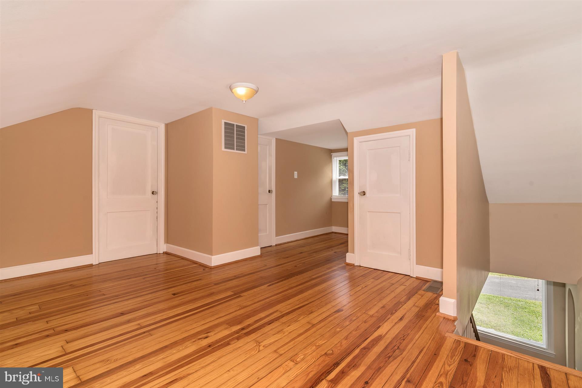 22114 Pondsville Road Smithsburg, MD 21783 - Photo 19 of 30 Bedroom