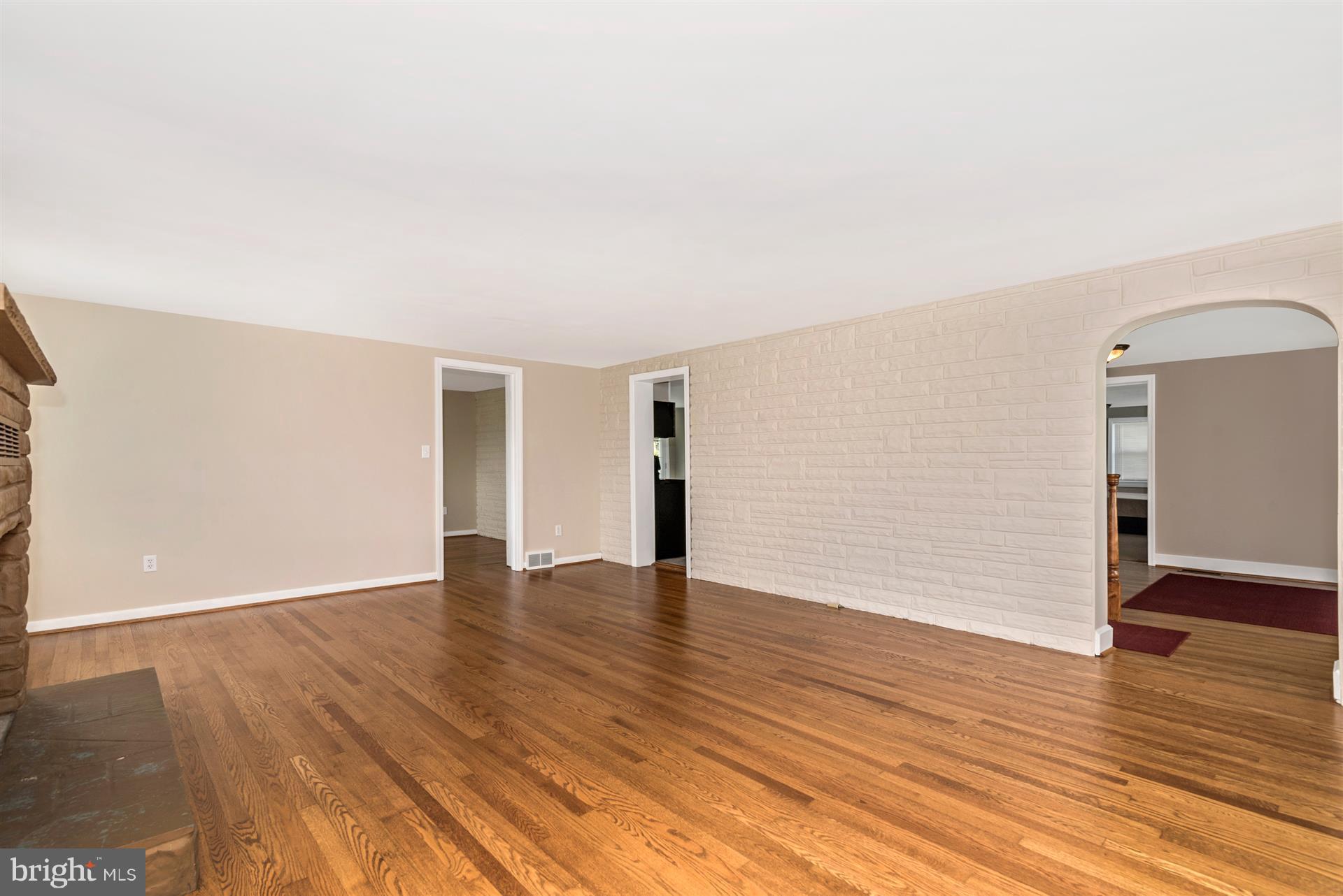 22114 Pondsville Road Smithsburg, MD 21783 - Photo 6 of 30 Family Room