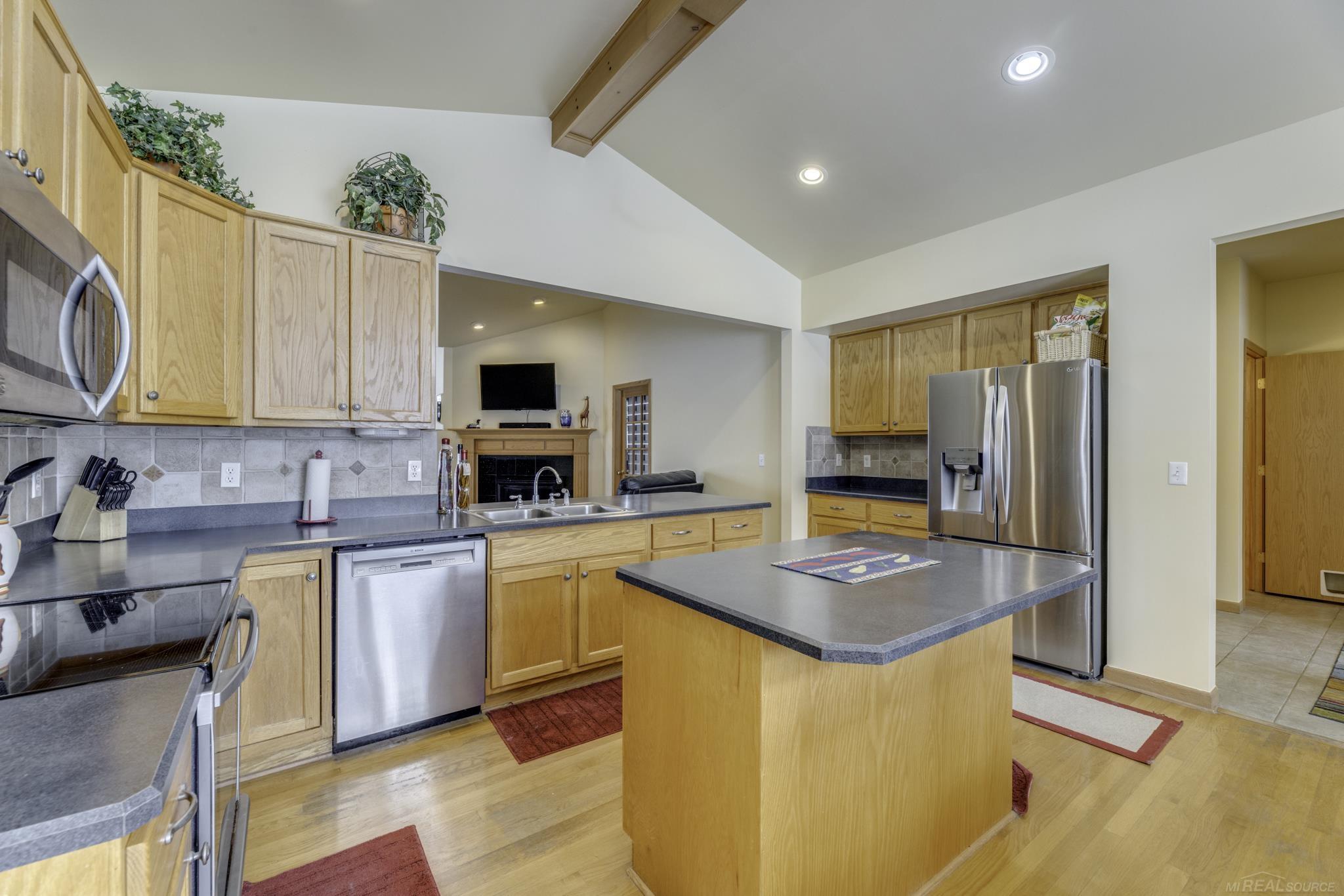 13540 Gilbert Road Allenton, MI 48002 - Photo 7 of 53