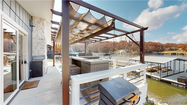 $709,900 | 285 Liahona Circle, Sunrise Beach, MO 65079