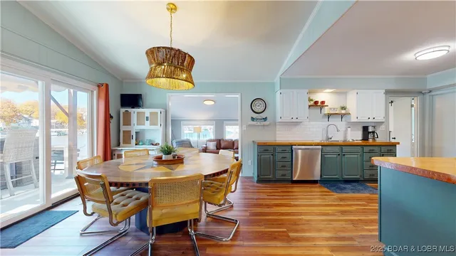 $709,900 | 285 Liahona Circle, Sunrise Beach, MO 65079