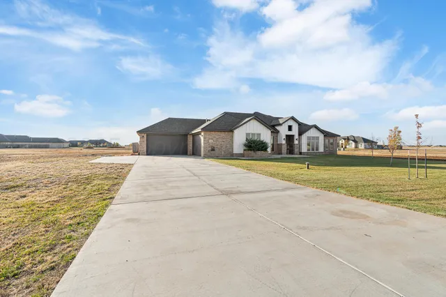 $439,000 | 3200 Tulsa Drive, Bushland, TX 79119