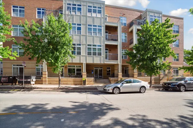 $364,900 | 1925 North Water Street, Unit 100, Milwaukee, WI 53202