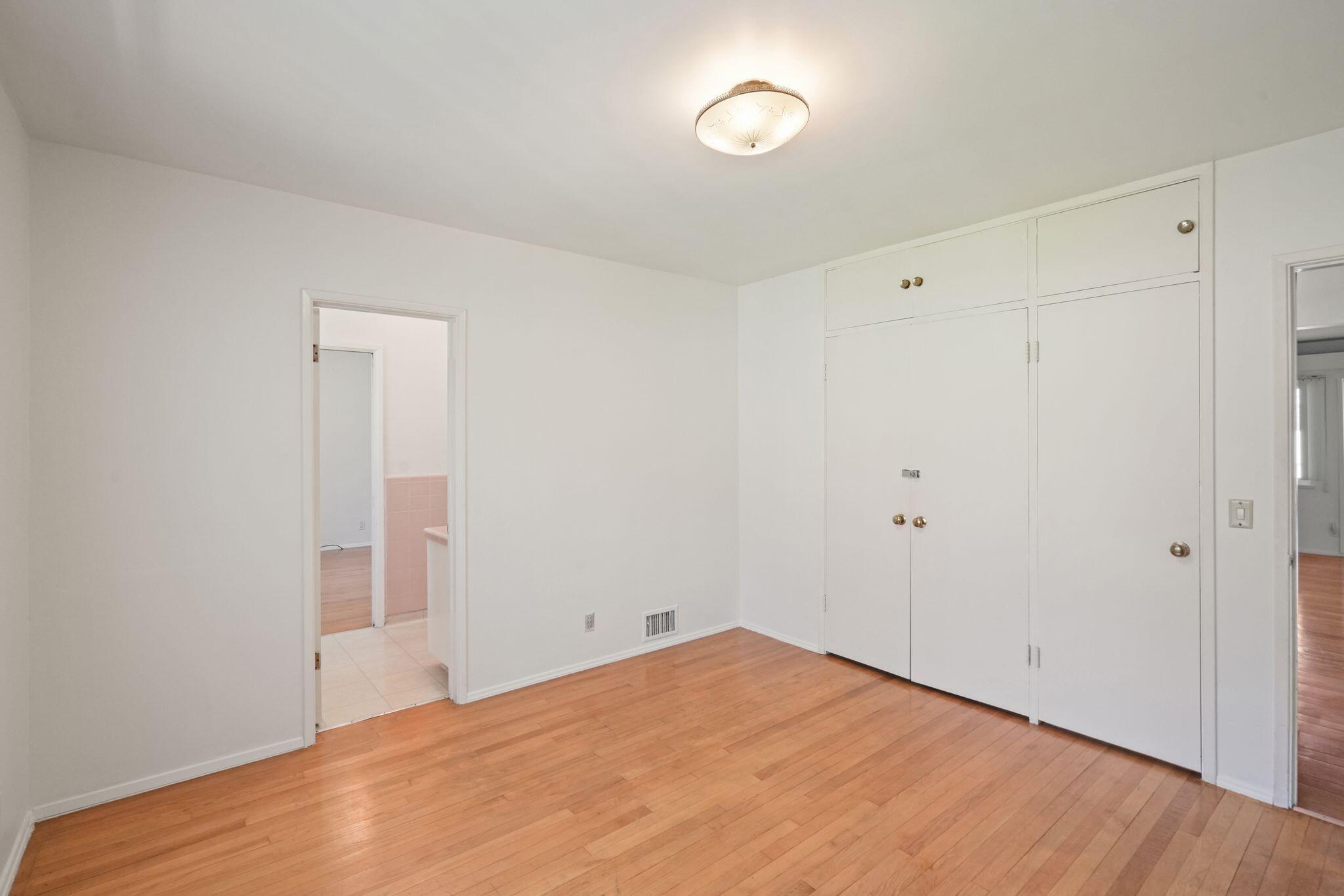 108 West Kenneth Road Glendale, CA 91202 - Photo 17 of 47 a view of empty room with wooden floor