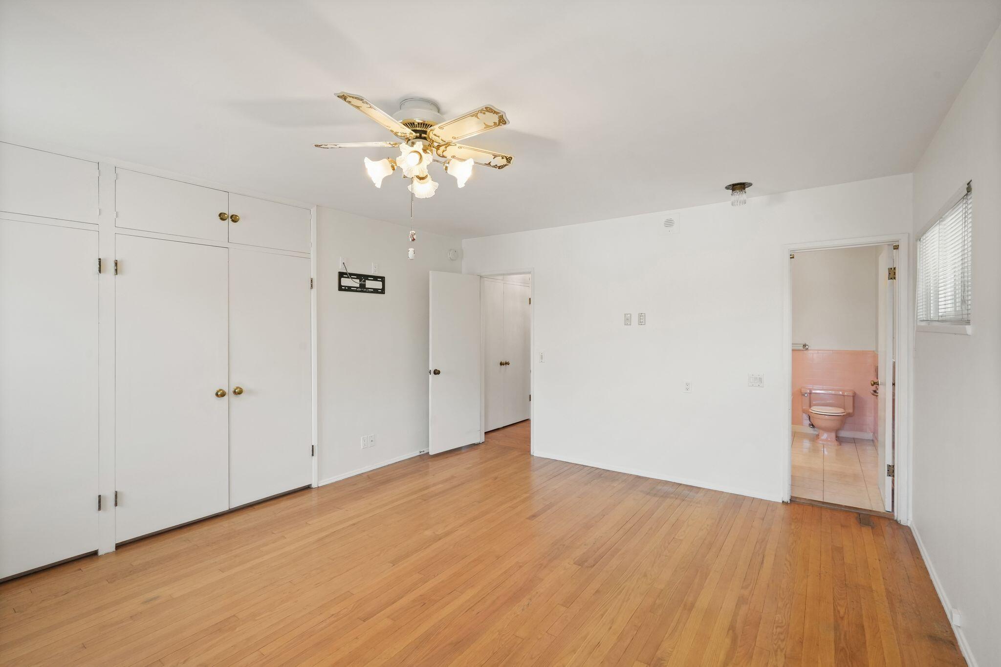 108 West Kenneth Road Glendale, CA 91202 - Photo 29 of 47 DSC08582