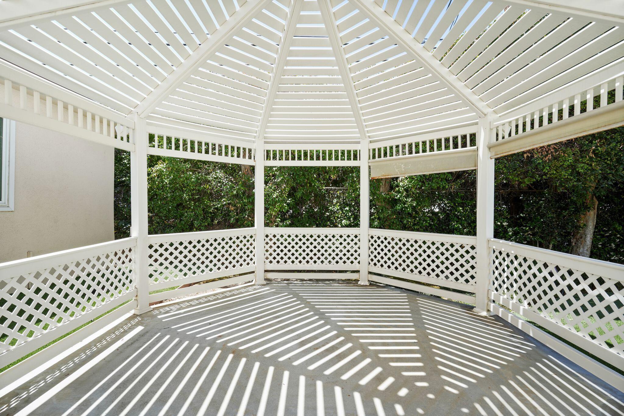 108 West Kenneth Road Glendale, CA 91202 - Photo 45 of 47 a view of a roof deck