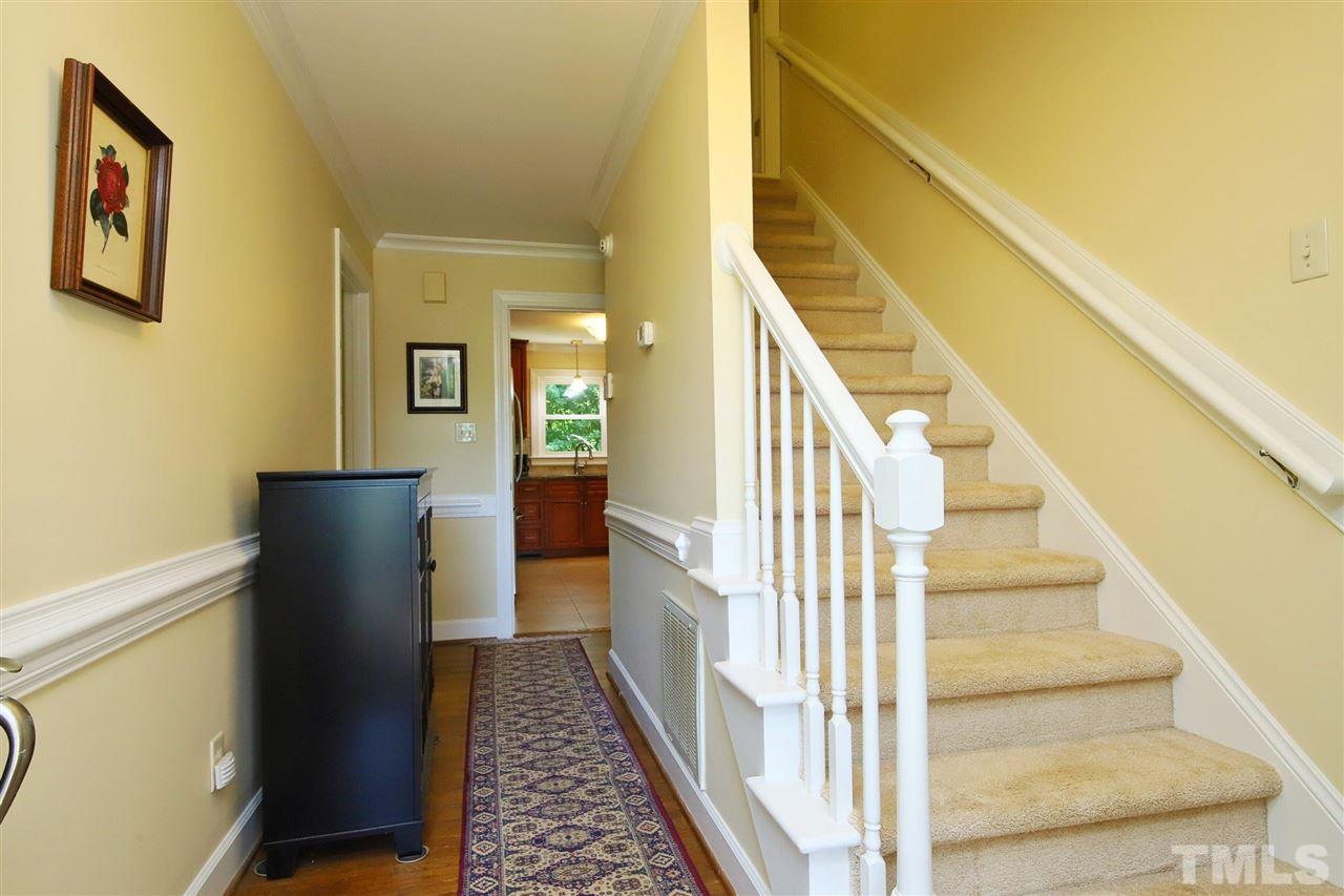 7828 Highlandview Circle Raleigh, NC 27613 - Photo 3 of 30