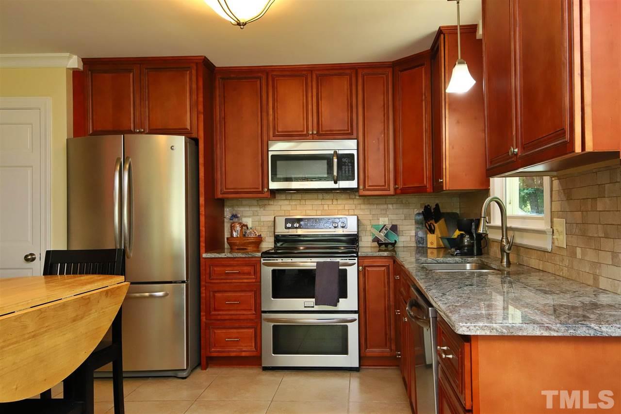 7828 Highlandview Circle Raleigh, NC 27613 - Photo 8 of 30