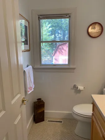 $35,000 | 20 Howard Street, East Hampton, NY 11937