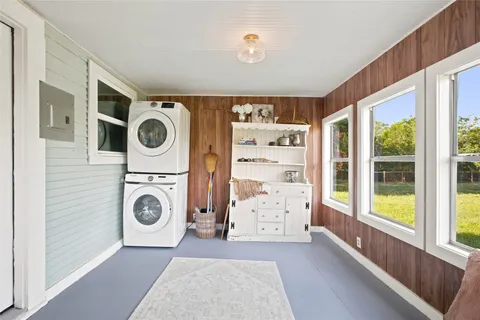 $499,000 | 372 Old Lockhart Road, Lockhart, TX 78644