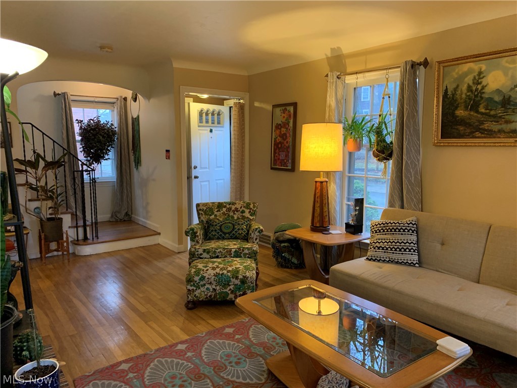 1231 Quilliams Road Cleveland, OH 44121 - Photo 7 of 21