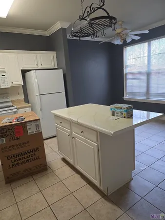 $1,500 | 2173 Plantation Lane, Baton Rouge, LA 70820