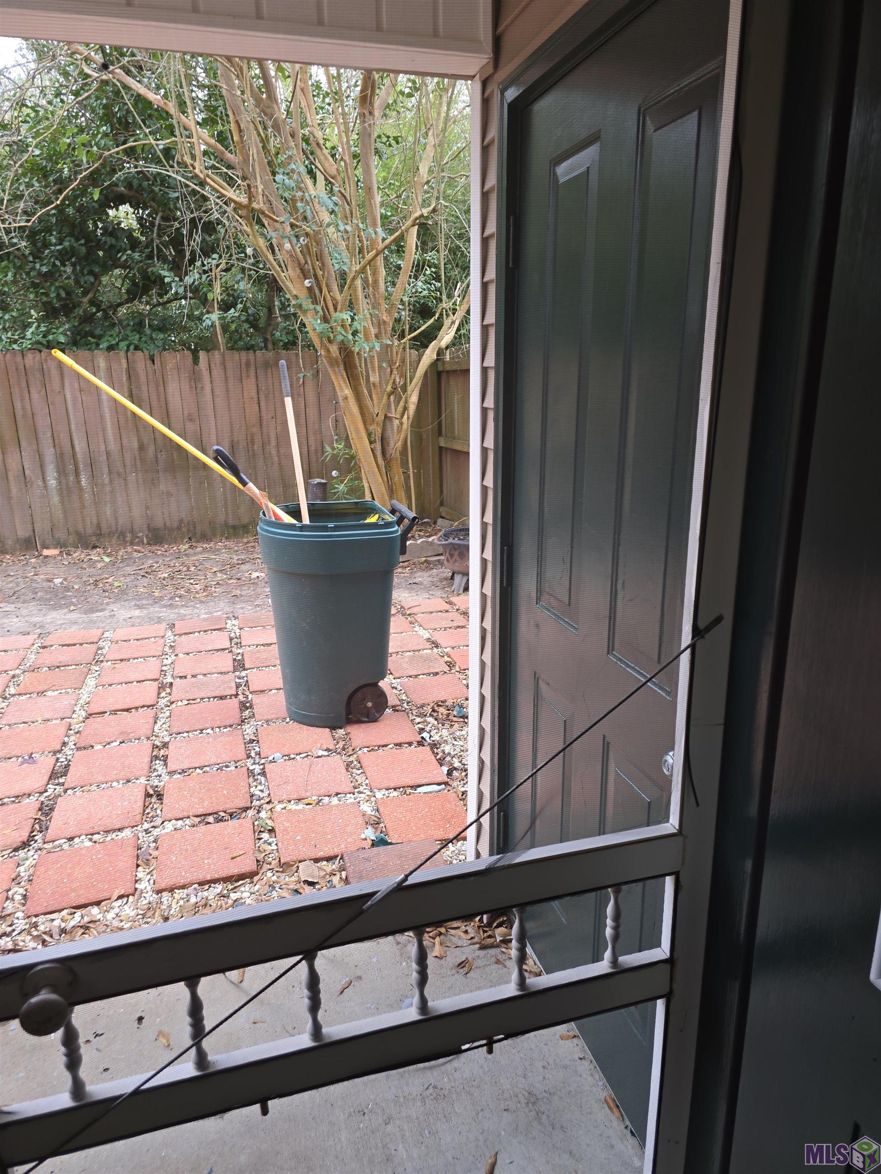 2173 Plantation Lane Baton Rouge, LA 70820 - Photo 4 of 13