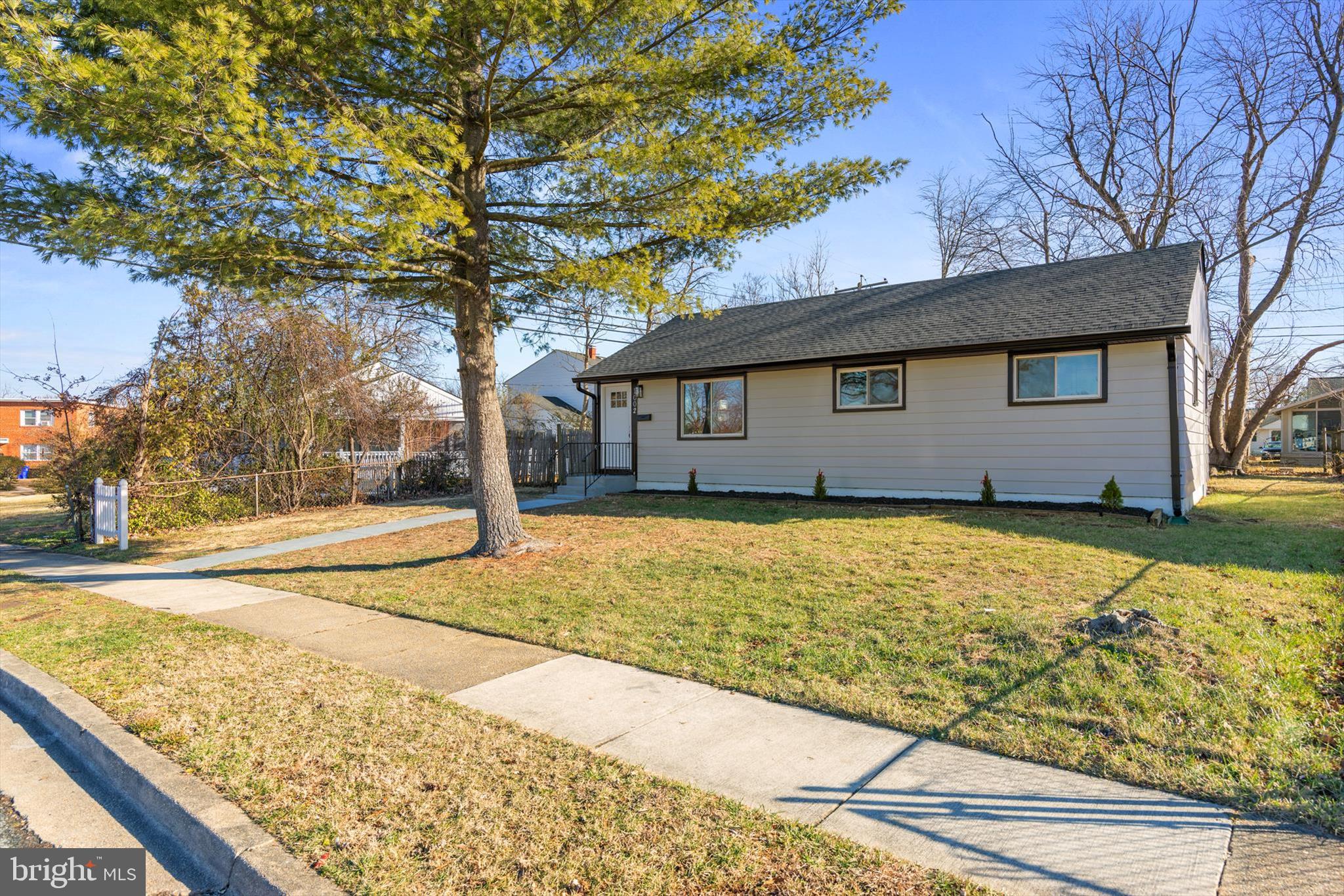 1002 7th Street Laurel, MD 20707 - Photo 2 of 33