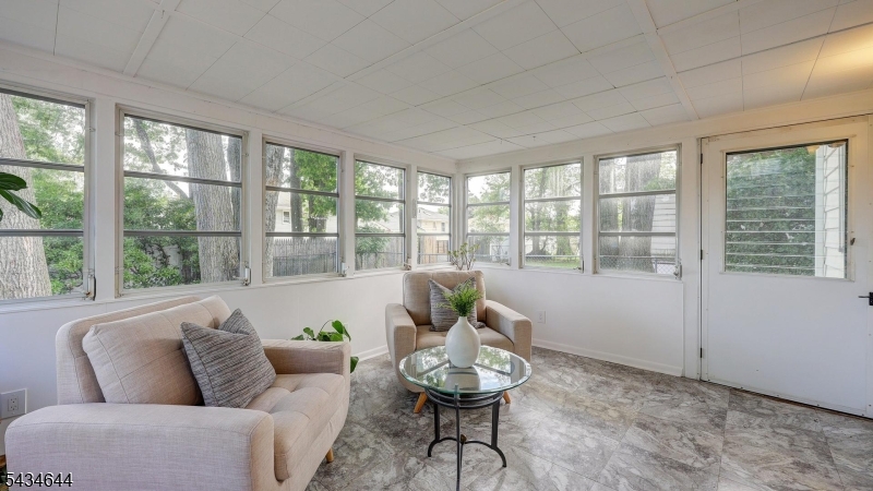 405 Martin Road Union, NJ 07083 - Photo 17 of 41