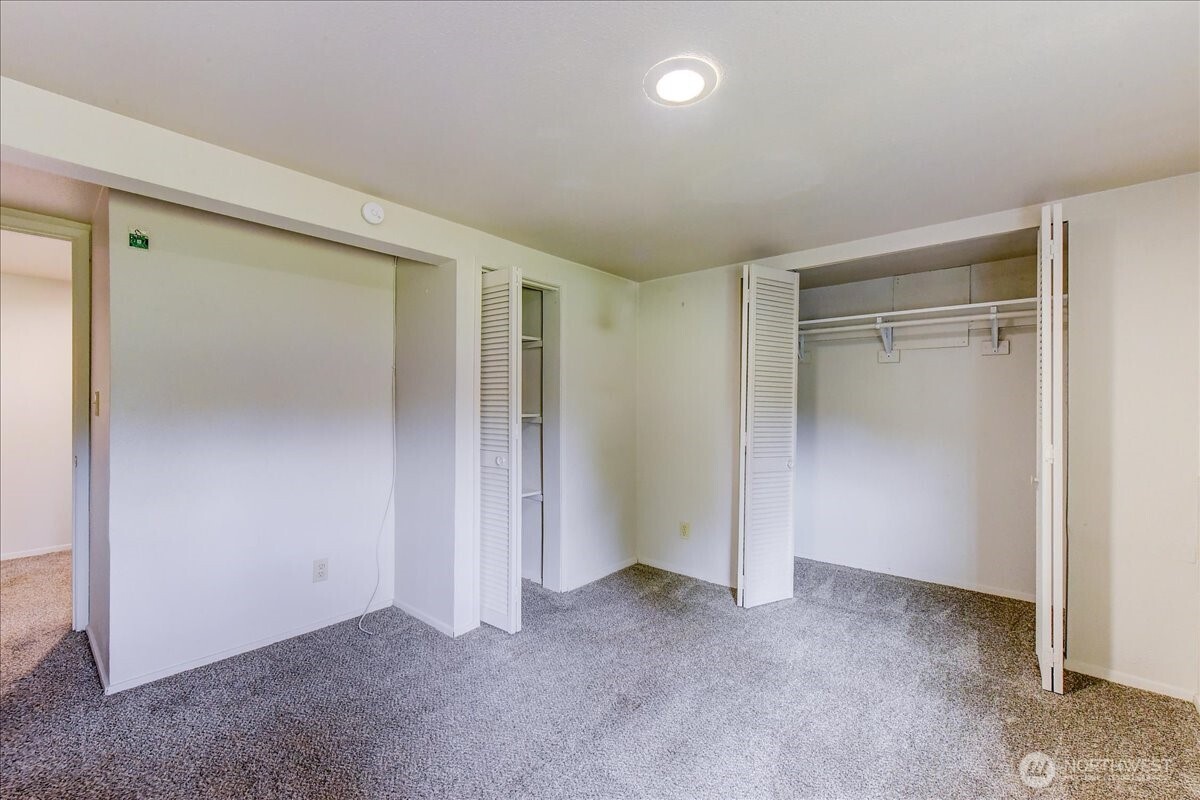 6629 204th Street Southwest Lynnwood, WA 98036 - Photo 11 of 17 a view of an empty room