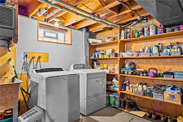 $239,900 | 539 Fox Meadow Road, Greece, NY 14626