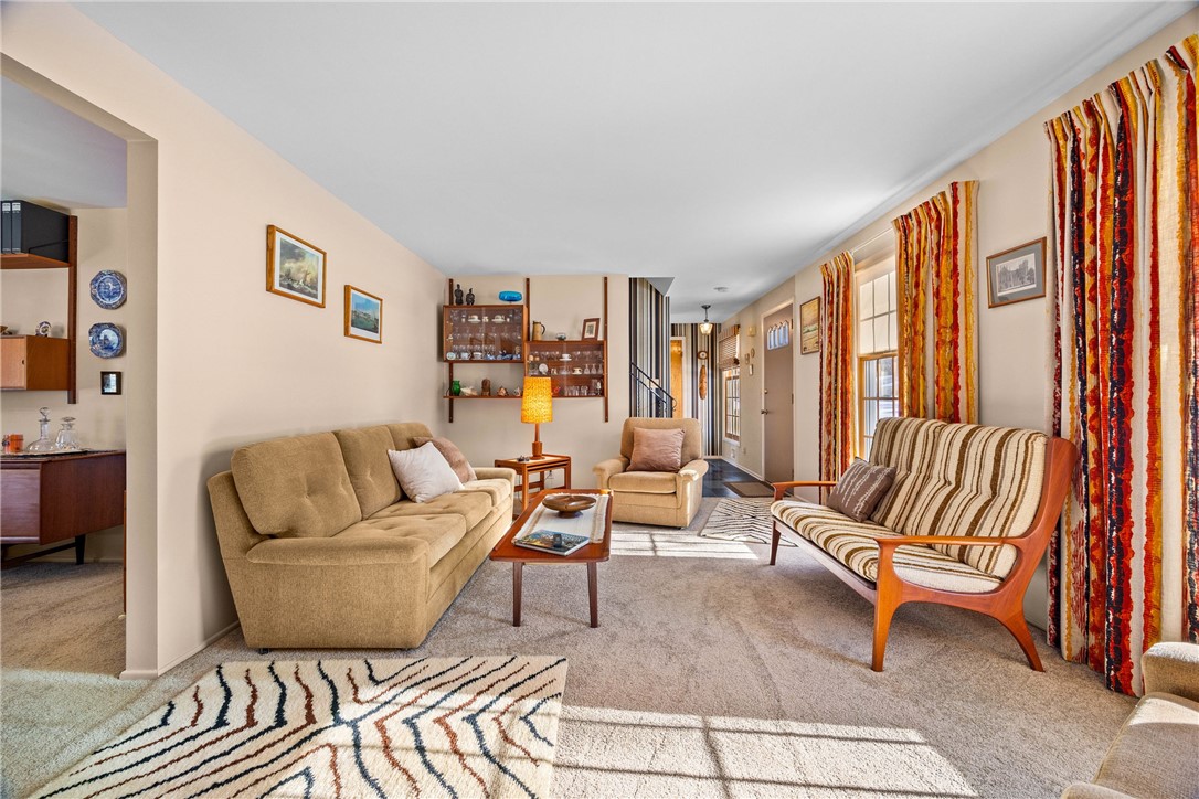 539 Fox Meadow Road Greece, NY 14626 - Photo 8 of 50