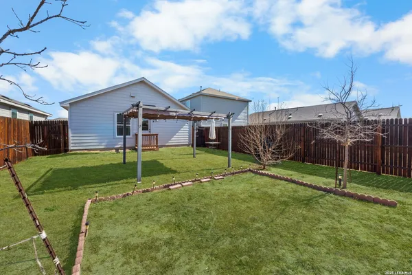 $1,700 | 7415 Donkey Valley, San Antonio, TX 78252