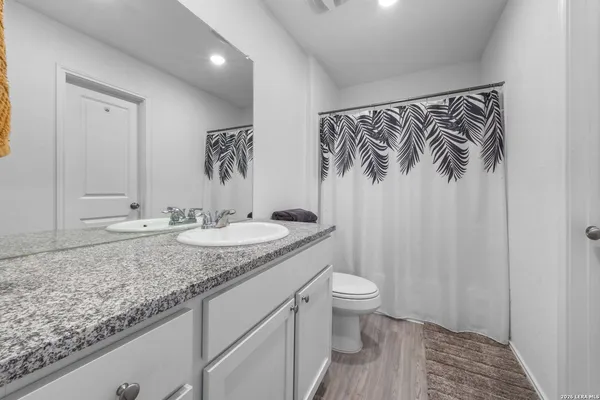 $1,700 | 7415 Donkey Valley, San Antonio, TX 78252