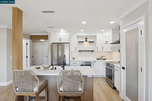 $649,000 | 2101 Golden Rain Road, Unit 14, Walnut Creek, CA 94595