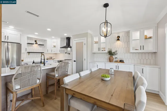 $649,000 | 2101 Golden Rain Road, Unit 14, Walnut Creek, CA 94595