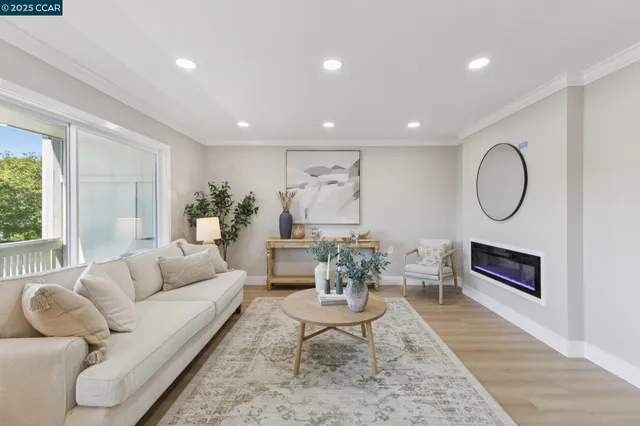 $649,000 | 2101 Golden Rain Road, Unit 14, Walnut Creek, CA 94595