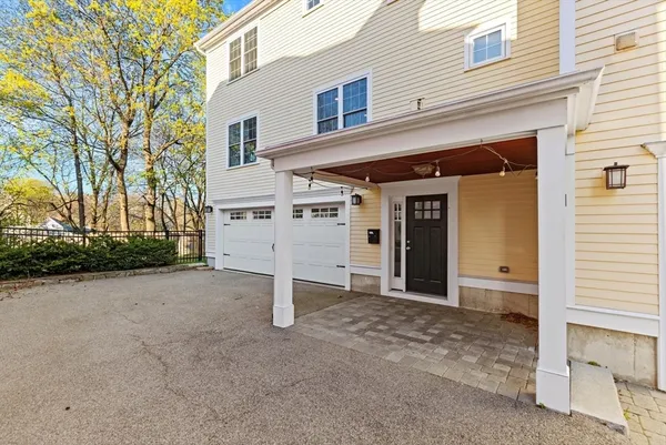 $5,750 | 42-44 Oakview Terrace, Unit 42, Boston, MA 02130