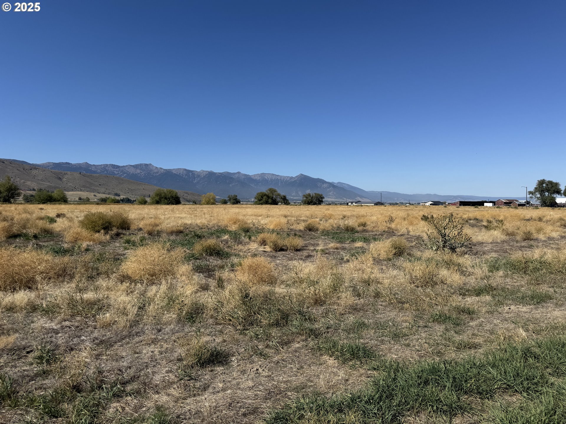 0 17th Street, Unit 2 Baker City, OR 97814 - Photo 2 of 4 a view of sky view
