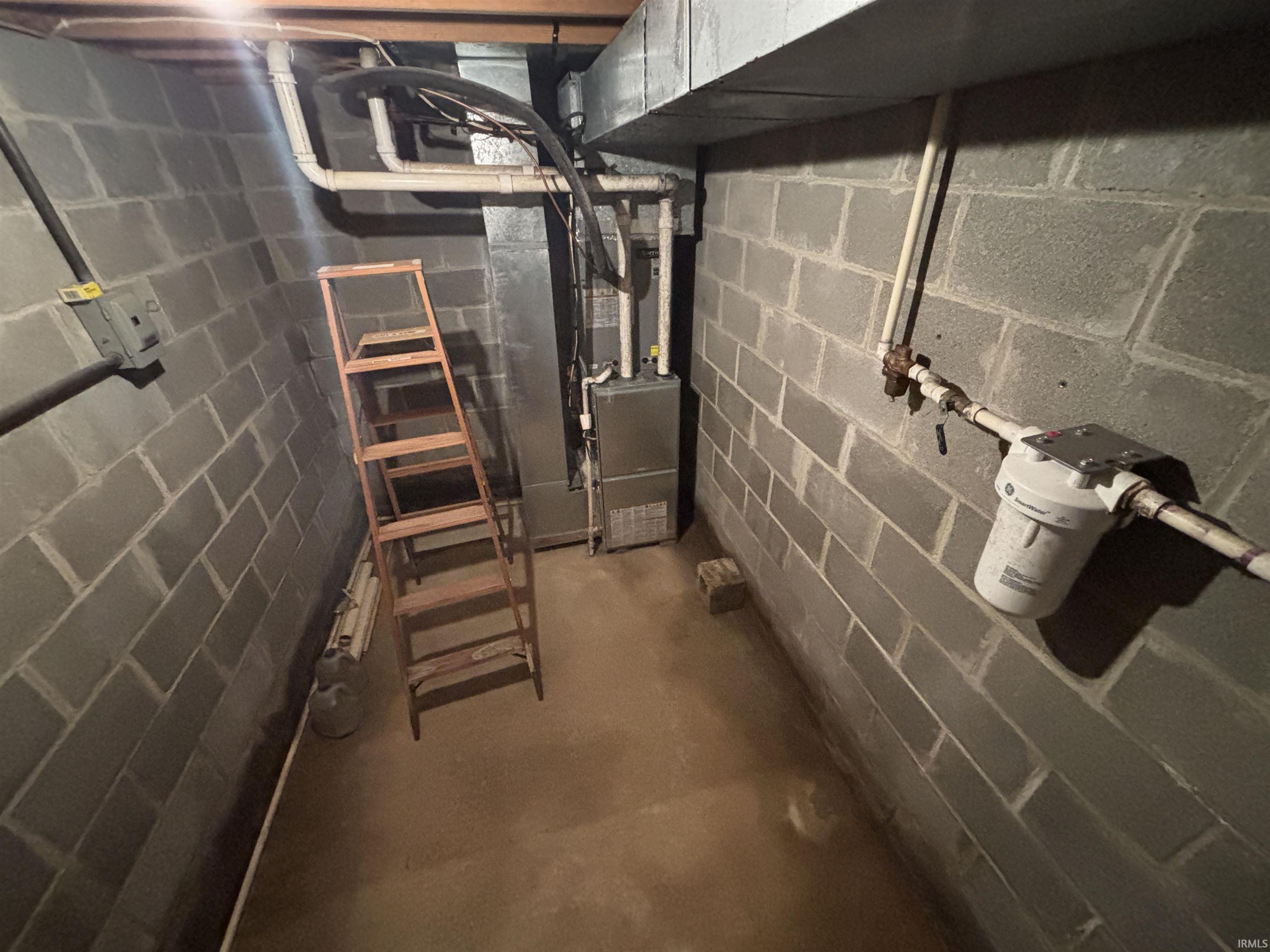 2617 Highway 64 Winslow, IN 47598 - Photo 15 of 28