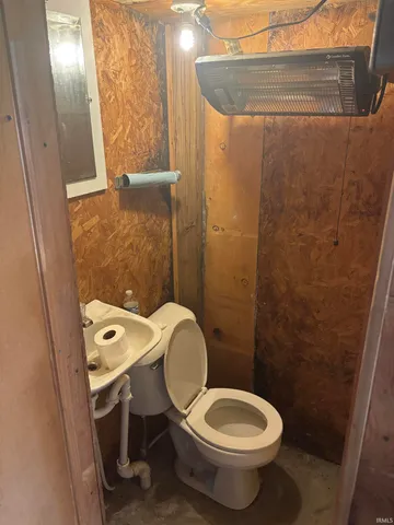 $299,900 | 2617 Highway 64, Winslow, IN 47598