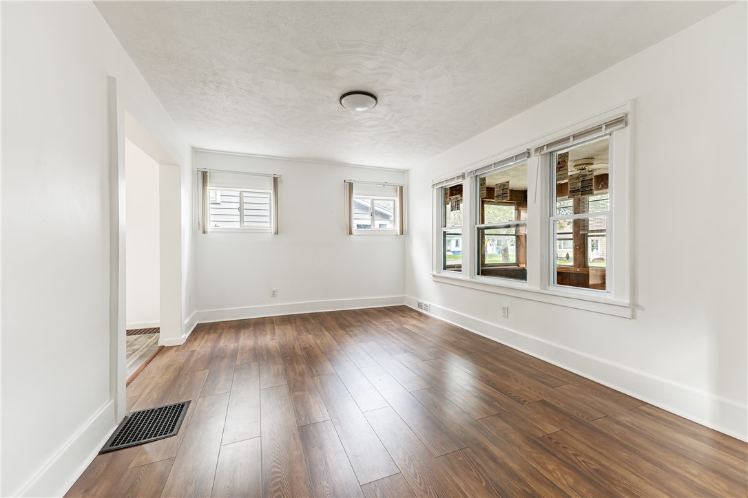 301 Avery Street Rochester, NY 14606 - Photo 14 of 35 Gallery Image 14