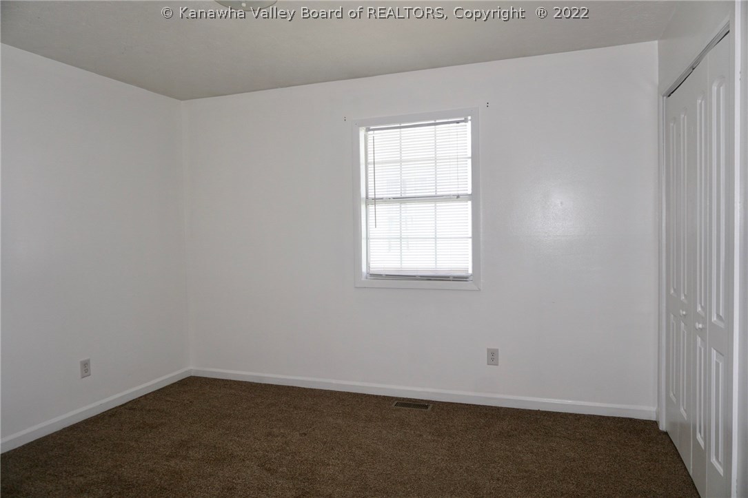 5402 Elk River Road Elkview, WV 25071 - Photo 7 of 12 Gallery Image 7