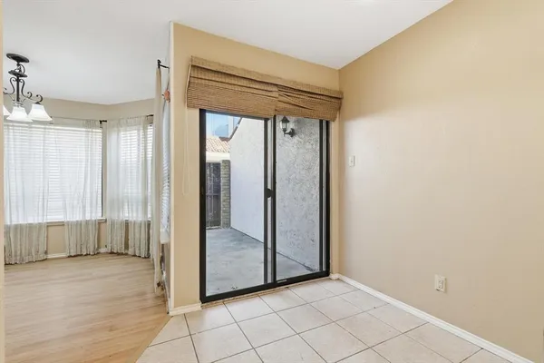$2,000 | 505 Ranch Trail, Unit 107, Irving, TX 75063