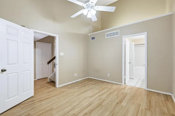 $2,000 | 505 Ranch Trail, Unit 107, Irving, TX 75063