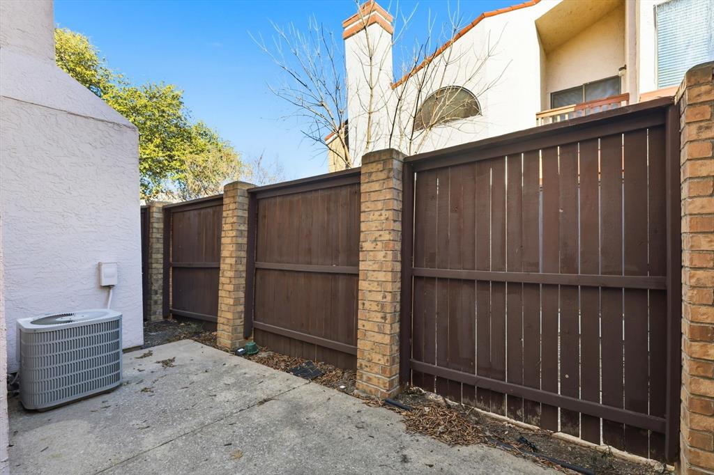 505 Ranch Trail, Unit 107 Irving, TX 75063 - Photo 28 of 38