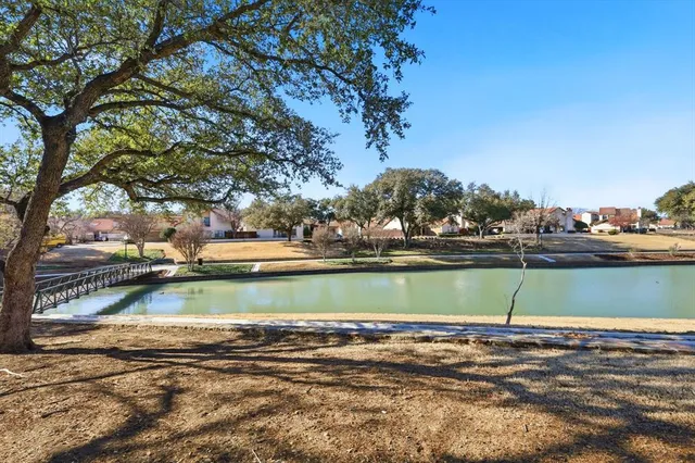 $2,000 | 505 Ranch Trail, Unit 107, Irving, TX 75063