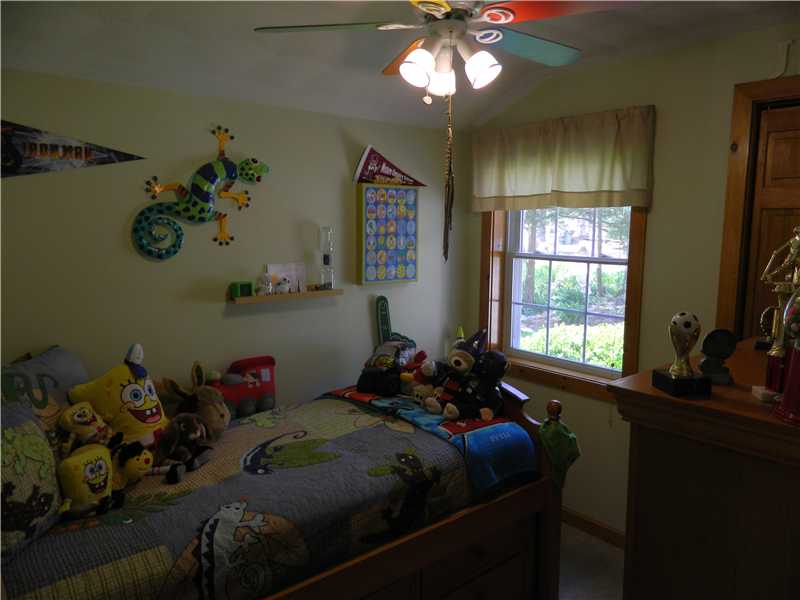 38 Pine Tree Road Coventry, RI 02816 - Photo 13 of 18 Bedroom. 3rd Bedroom / Office