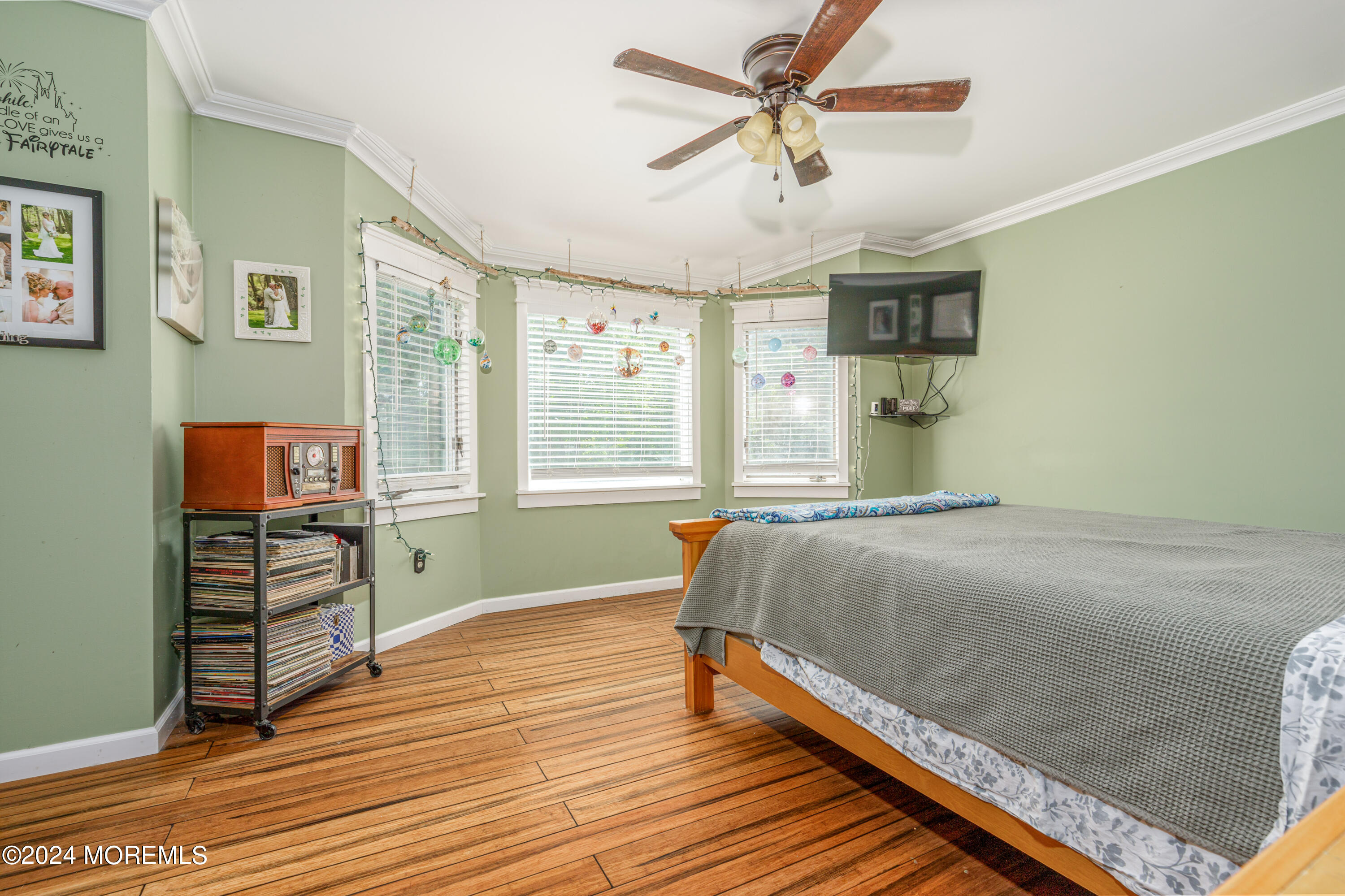 163 Bennett Road Freehold, NJ 07728 - Photo 24 of 53 Interior-20