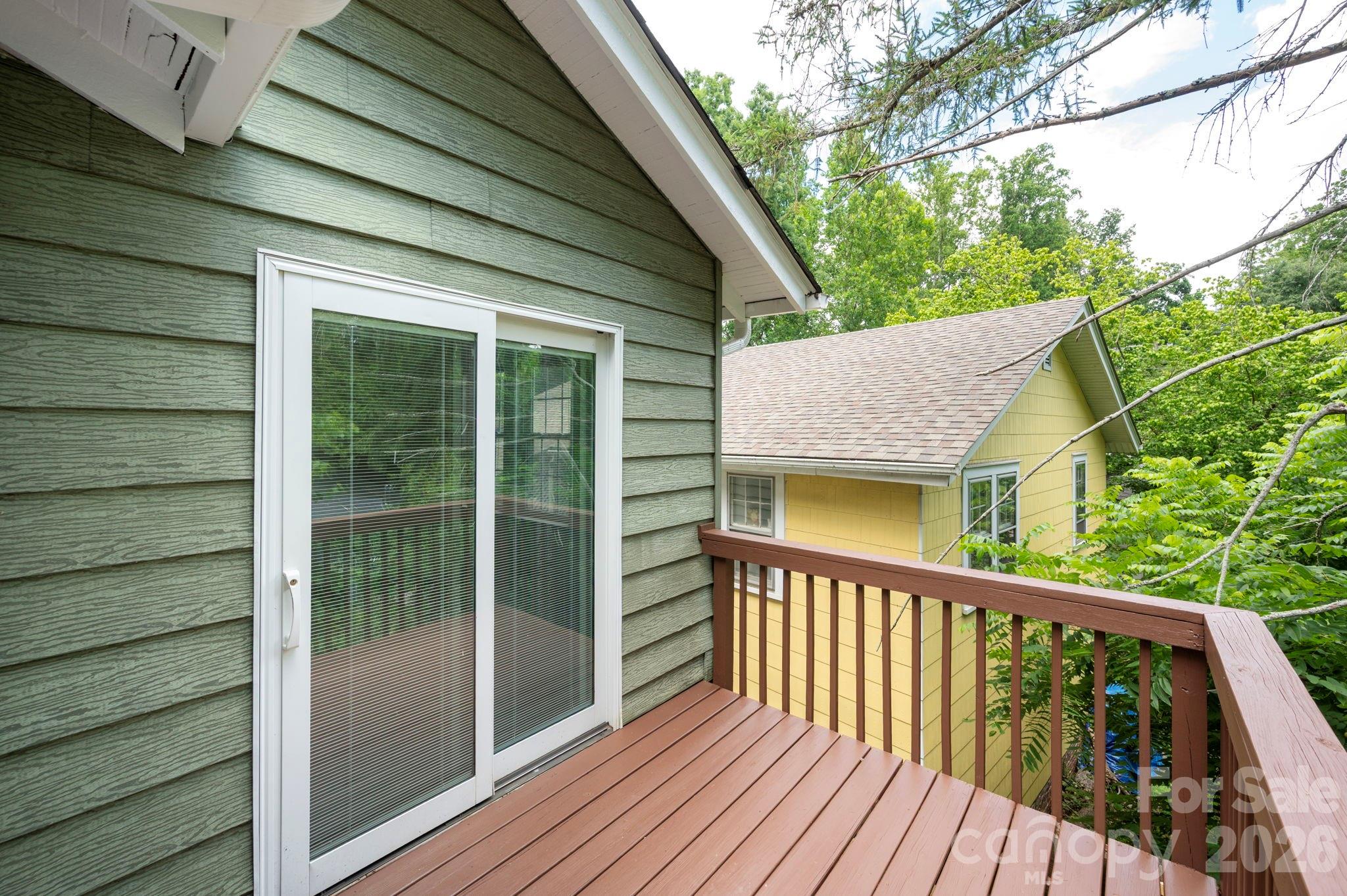 28 Chatham Road Asheville, NC 28804 - Photo 15 of 33