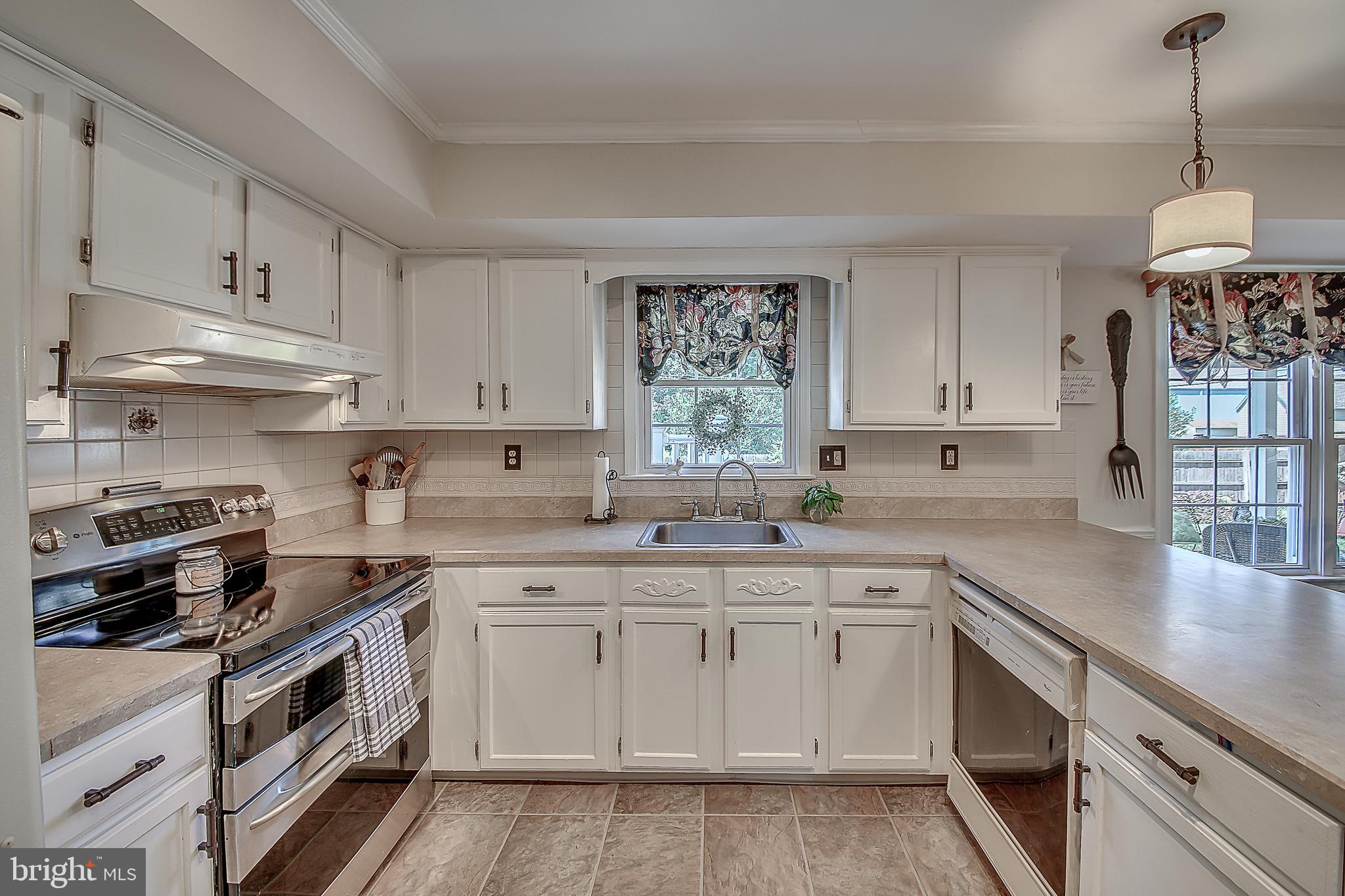 417 Stanford Road Fairless Hills, PA 19030 - Photo 17 of 52 Kitchen