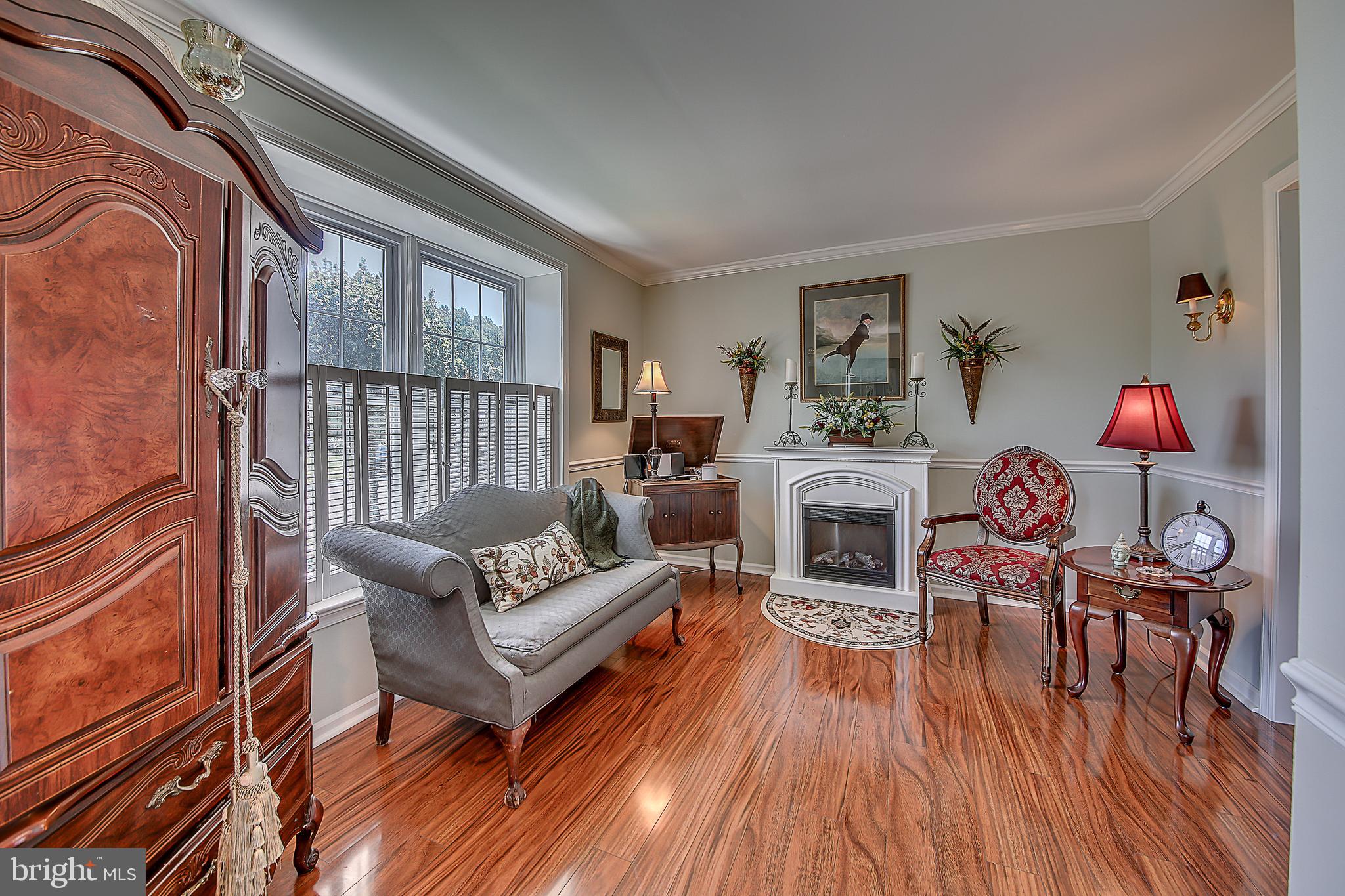 417 Stanford Road Fairless Hills, PA 19030 - Photo 8 of 52 Living Room
