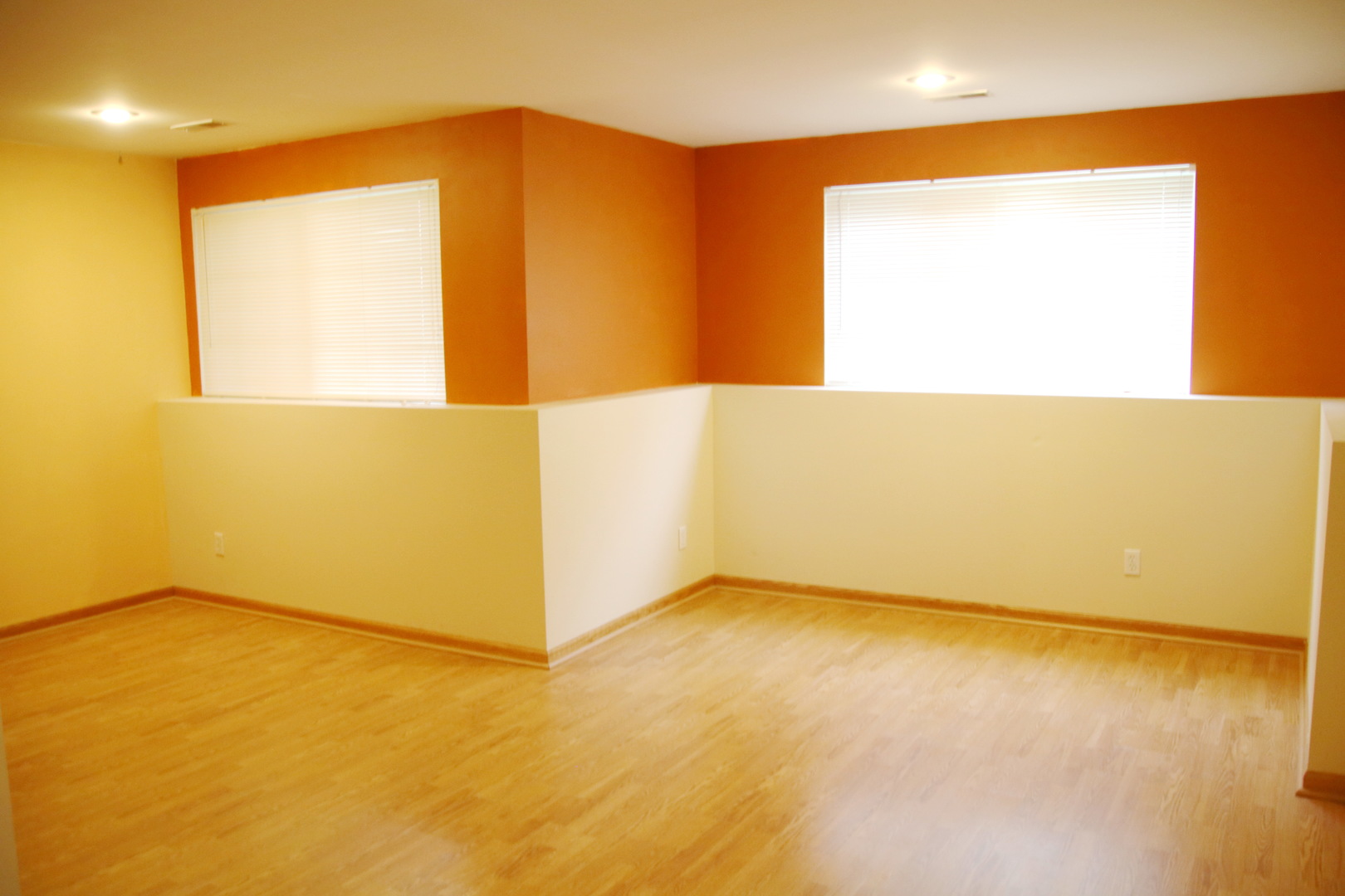 624 South Peace Road, Unit 624 Sycamore, IL 60178 - Photo 12 of 14 an empty room with a window