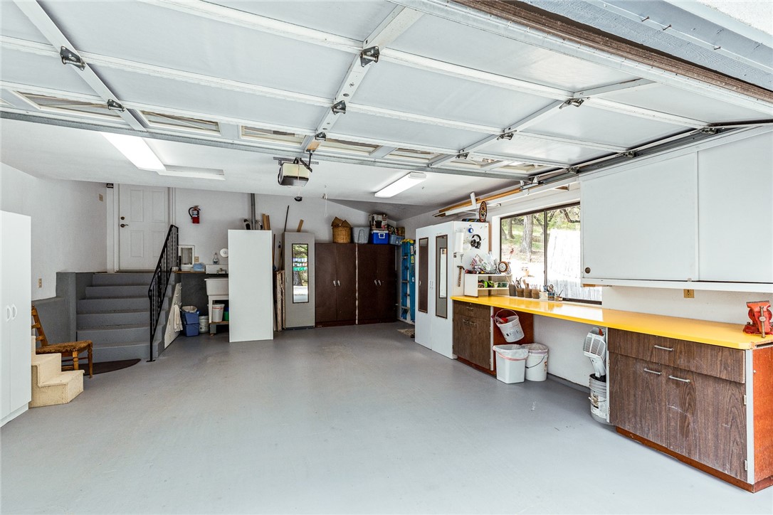 16366 Morro Road Atascadero, CA 93422 - Photo 23 of 69 Primary Residence Garage