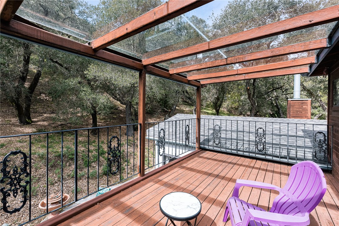 16366 Morro Road Atascadero, CA 93422 - Photo 24 of 69 Primary Residence deck
