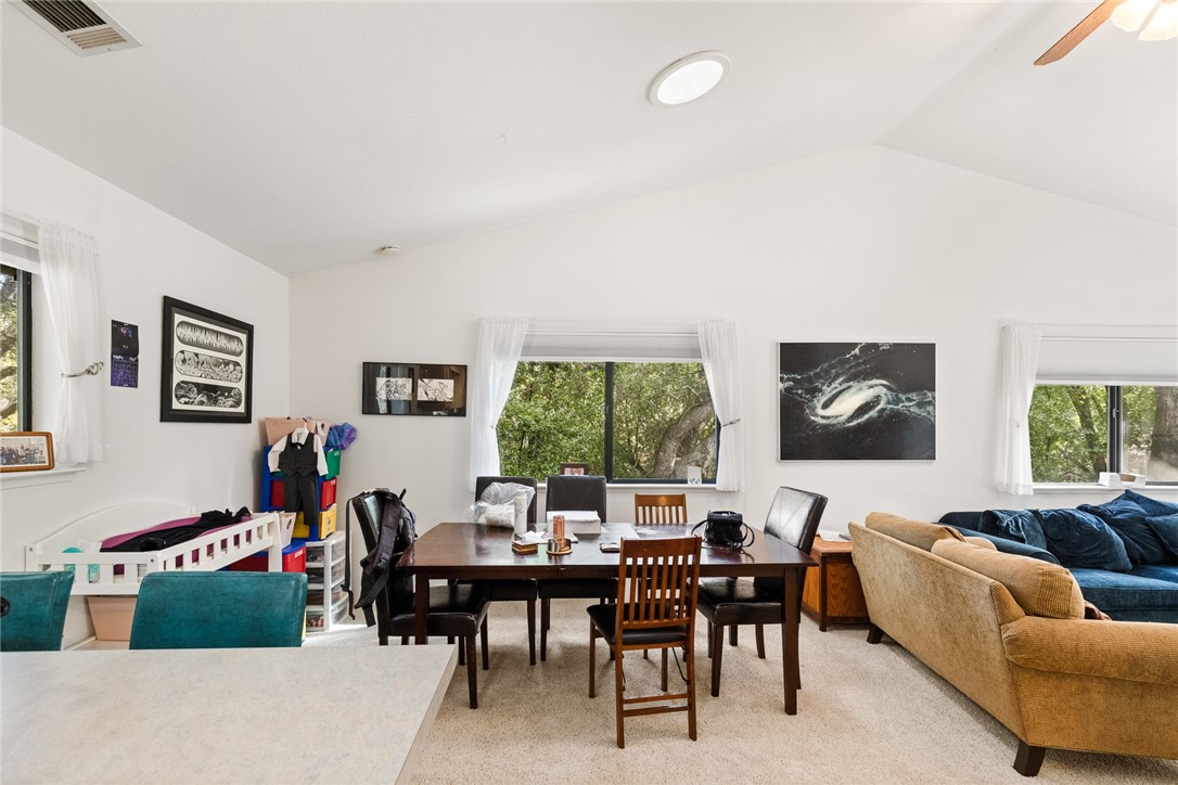 16366 Morro Road Atascadero, CA 93422 - Photo 29 of 69 Creek House Dining