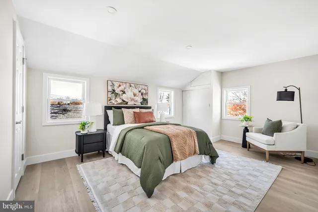 $529,900 | 330 Windsor Avenue, Hatboro, PA 19040