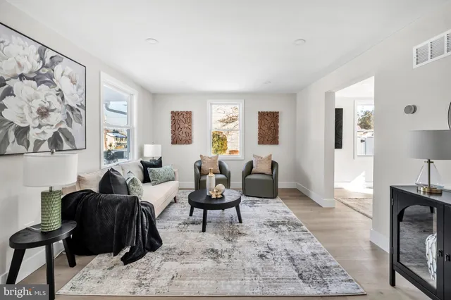 $529,900 | 330 Windsor Avenue, Hatboro, PA 19040